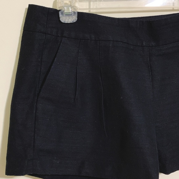 J. Crew Black Shorts Sz 6 Pleated Front Pockets - Picture 2 of 6